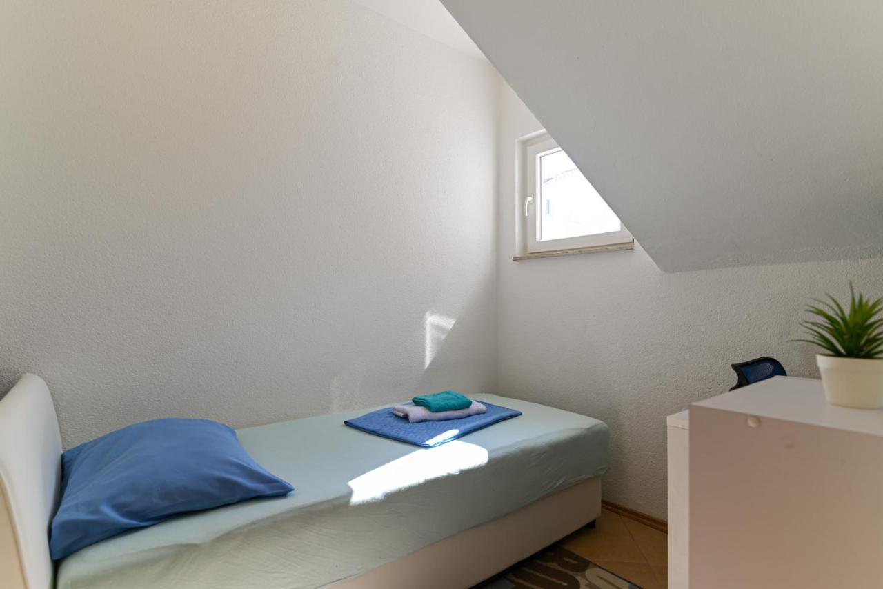 Apartmani Cesarica Trogir Exteriör bild