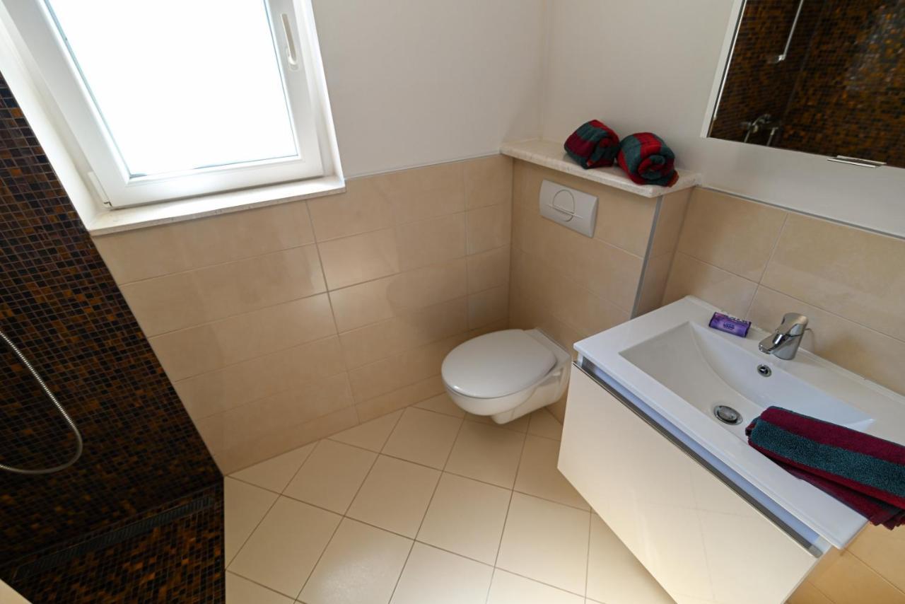 Apartmani Cesarica Trogir Exteriör bild