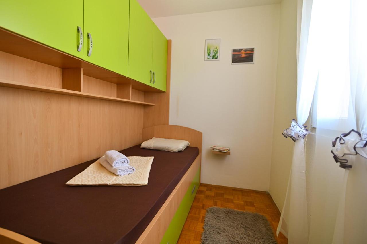 Apartmani Cesarica Trogir Exteriör bild