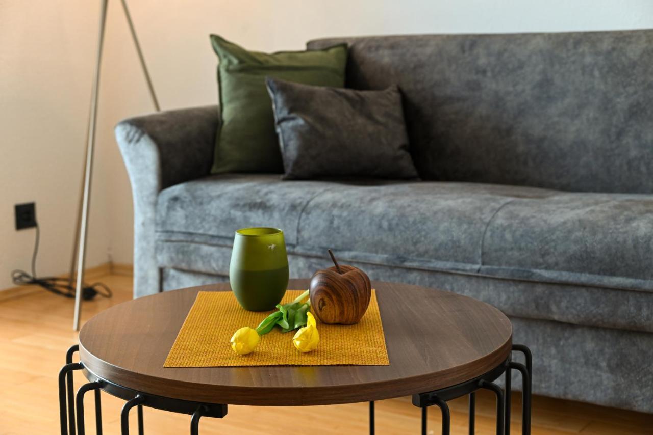 Apartmani Cesarica Trogir Exteriör bild