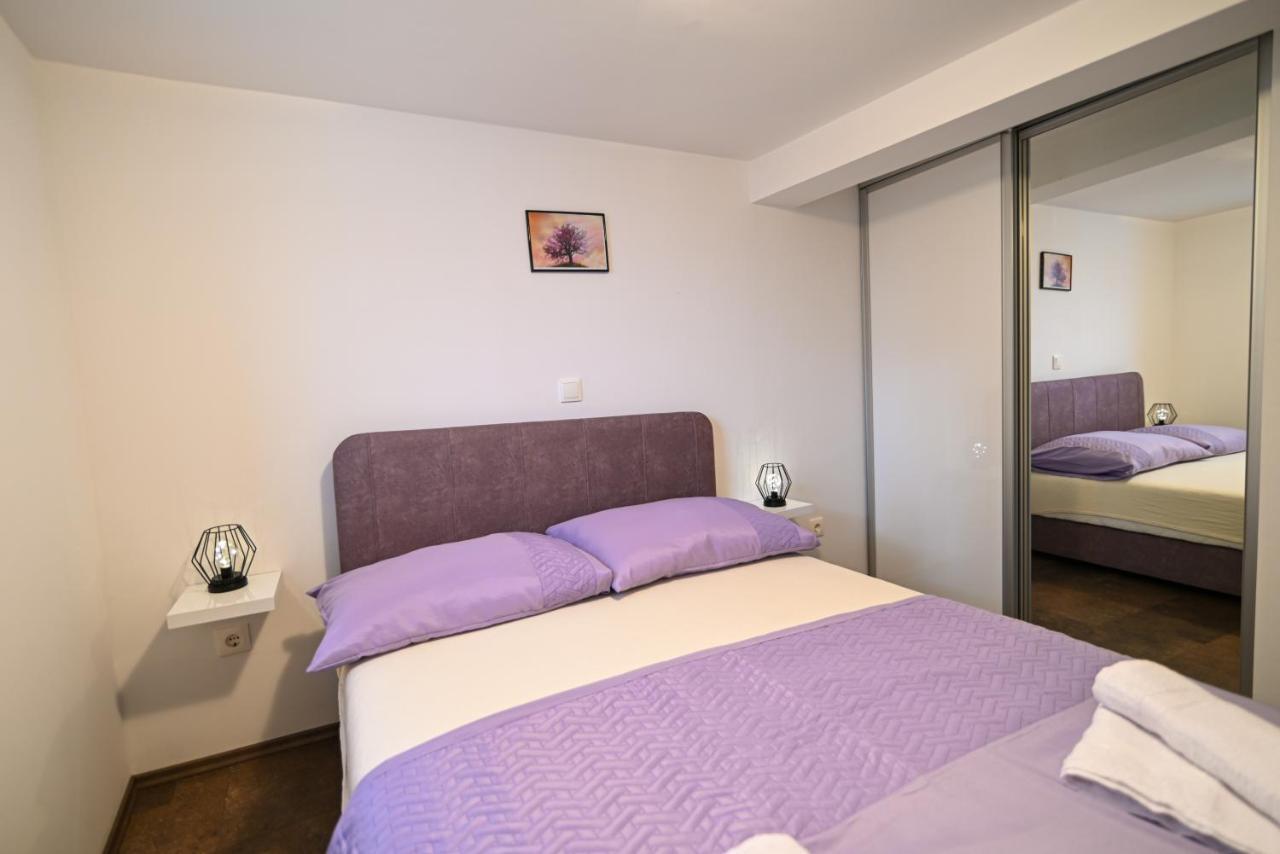 Apartmani Cesarica Trogir Exteriör bild